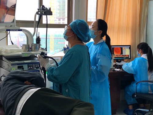 脾胃肝胆病科成功完成一例胃息肉电切术