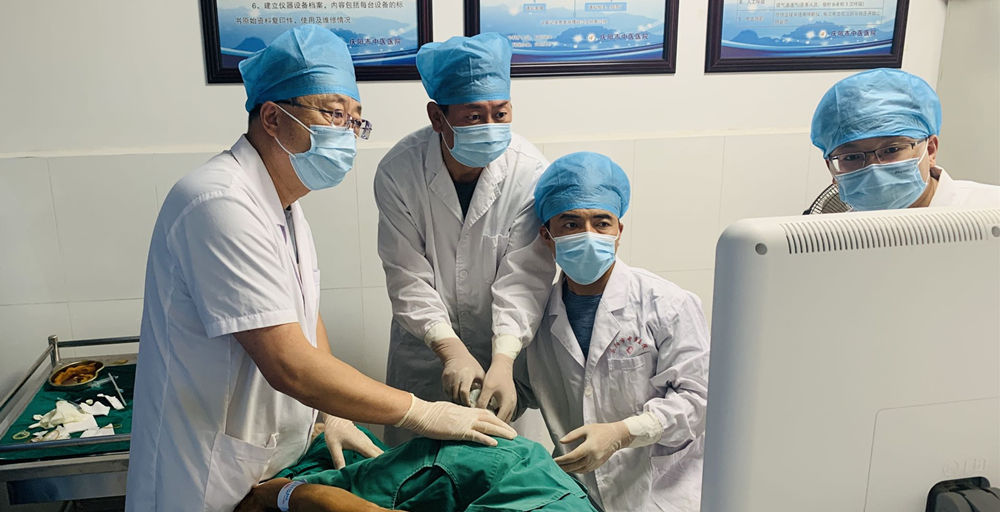 功能科成功完成我院首例超声引导下前列腺穿刺活检术