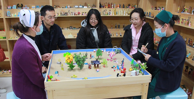 沙盘疗法:通往内心花园的疗愈之路